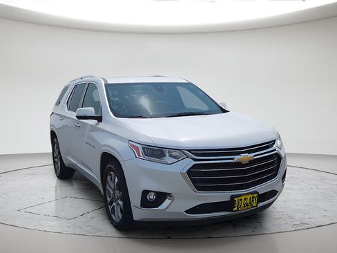 Used 2020 Chevrolet Traverse Premier AWD/4WD image 3