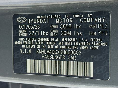 Used 2024 Hyundai Elantra SEL image 12