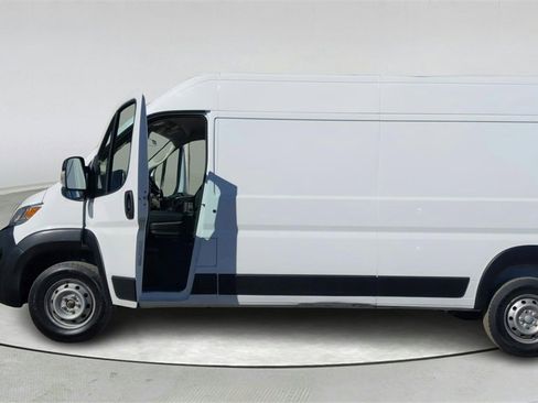 Used 2023 RAM ProMaster 2500 image 11