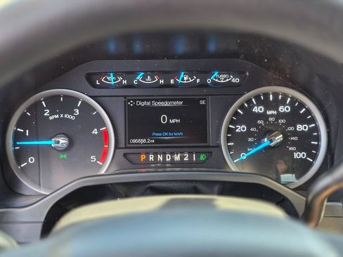 Used 2017 Ford F250 XLT w/ XLT Value Package image 27