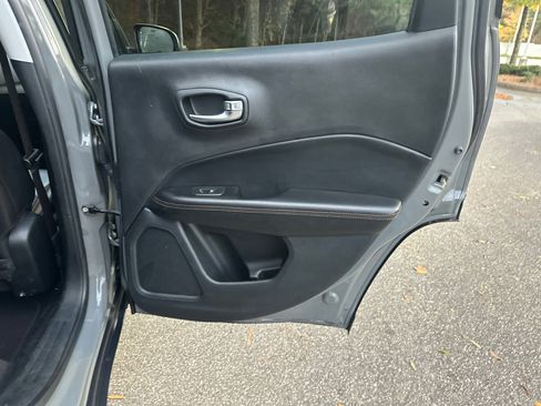 Used 2021 Jeep Compass Limited image 16