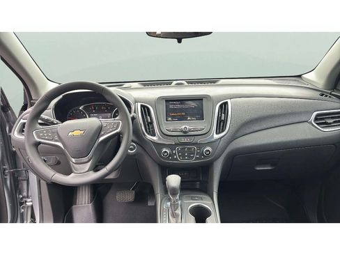 Used 2024 Chevrolet Equinox LT AWD/4WD image 13