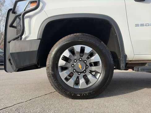 Used 2022 Chevrolet Silverado 2500 Custom w/ Custom Value Package image 32