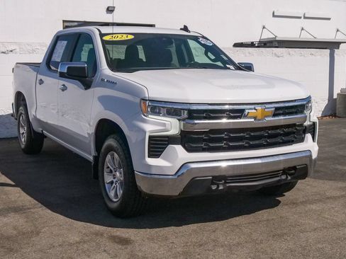 Used 2023 Chevrolet Silverado 1500 LT w/ Work Truck Package AWD/4WD image 3