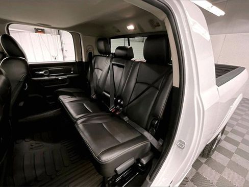 Used 2016 RAM 3500 Laramie image 21
