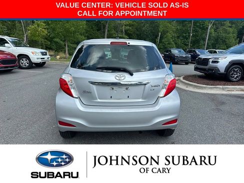 Used 2012 Toyota Yaris LE FWD image 5