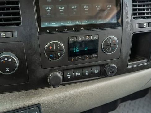 Used 2014 Chevrolet Silverado 2500 LT w/ Interior Plus Package AWD/4WD image 29