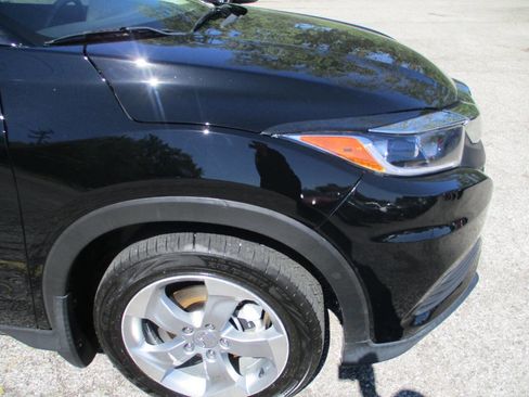 Used 2019 Honda HR-V LX image 21