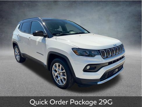 Used 2025 Jeep Compass Limited AWD/4WD image 2