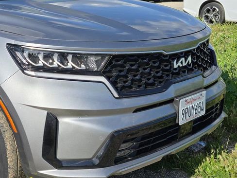 Certified 2023 Kia Sorento EX FWD image 5