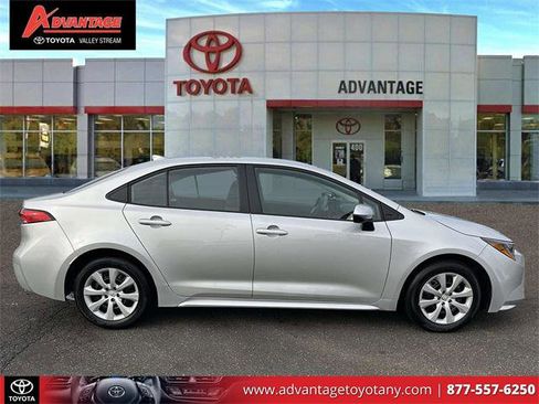 Certified 2025 Toyota Corolla LE image 5