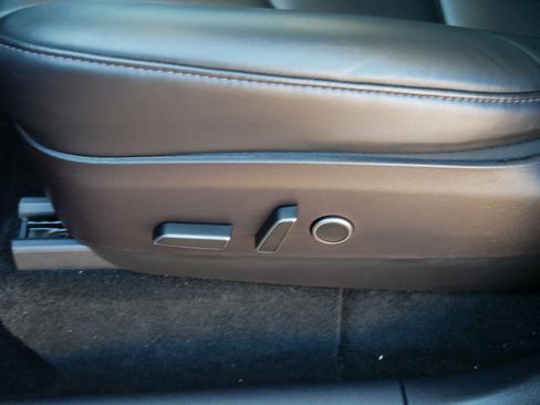 Used 2021 Tesla Model Y Long Range image 19