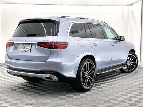 Used 2026 Mercedes-Benz GLS 450 4MATIC image 11