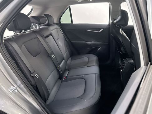 Used 2025 Kia Niro EX Touring image 30