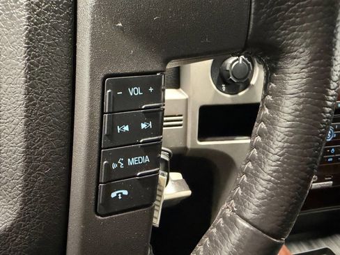 Used 2012 Ford F150 Lariat w/ Lariat Chrome Pkg AWD/4WD image 32