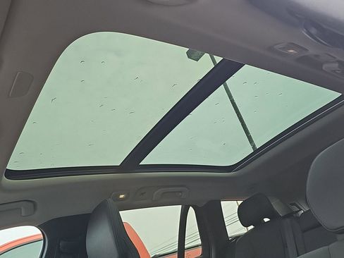 Used 2025 Volvo V60 B5 Cross Country Plus image 18