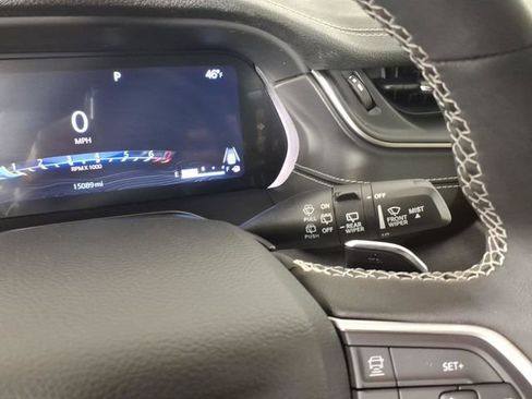 Used 2023 Jeep Grand Cherokee L Limited AWD/4WD image 19