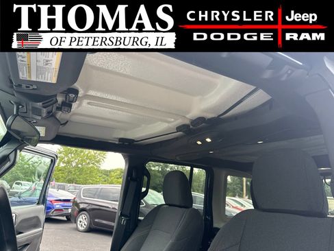 Used 2025 Jeep Wrangler Unlimited Sport AWD/4WD image 26