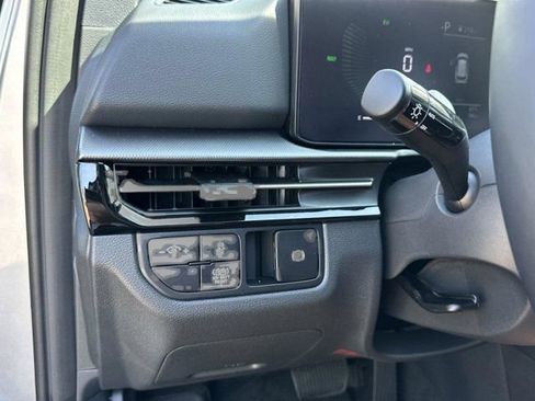 New 2026 Kia Sportage LX FWD image 22