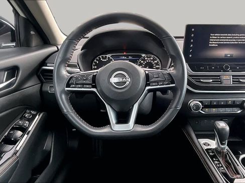 Certified 2024 Nissan Altima 2.5 SR w/ SR Premium Package FWD image 6