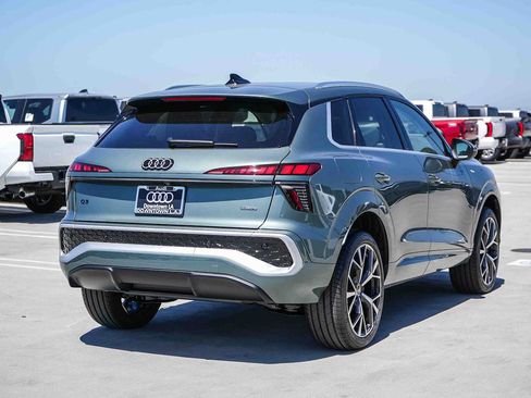 New 2026 Audi Q3 quattro 2.0T AWD/4WD image 7