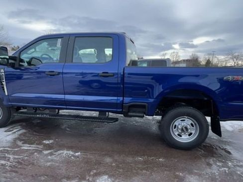 New 2026 Ford F250 XL w/ XL Chrome Package image 4