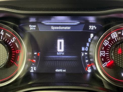 Used 2022 Dodge Challenger R/T RWD image 37
