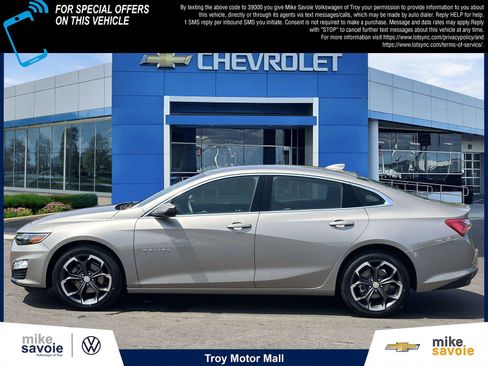 Certified 2022 Chevrolet Malibu LT FWD image 2