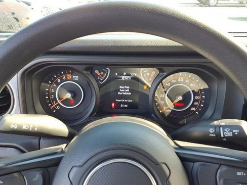 New 2026 Jeep Gladiator Sport AWD/4WD image 13