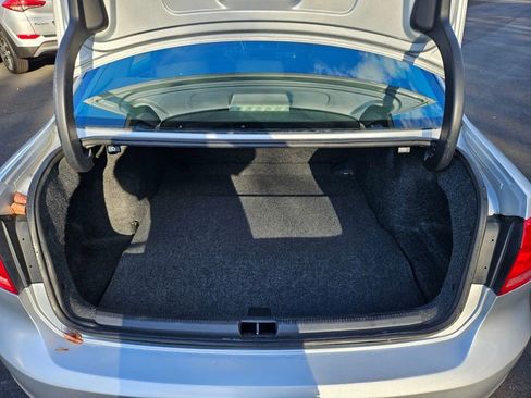 Used 2013 Volkswagen Passat 2.5 S image 19