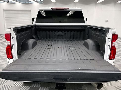 Used 2024 Chevrolet Silverado 3500 LTZ AWD/4WD image 31