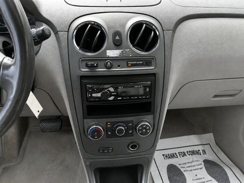 Used 2011 Chevrolet HHR LT FWD image 9