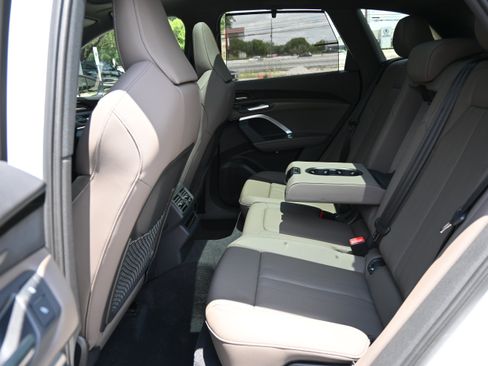 Used 2025 Audi Q5 Premium Plus w/ Premium Plus AWD/4WD image 16