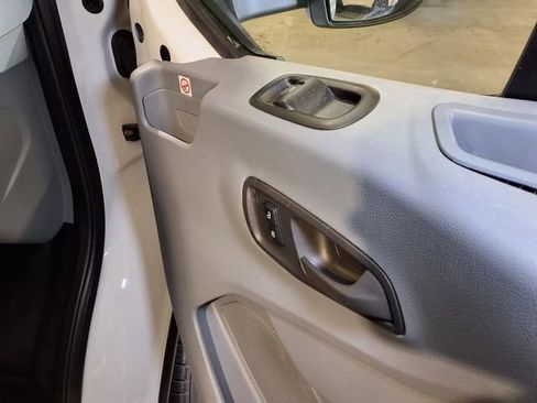 Used 2019 Ford Transit 250 130 Low Roof RWD image 24