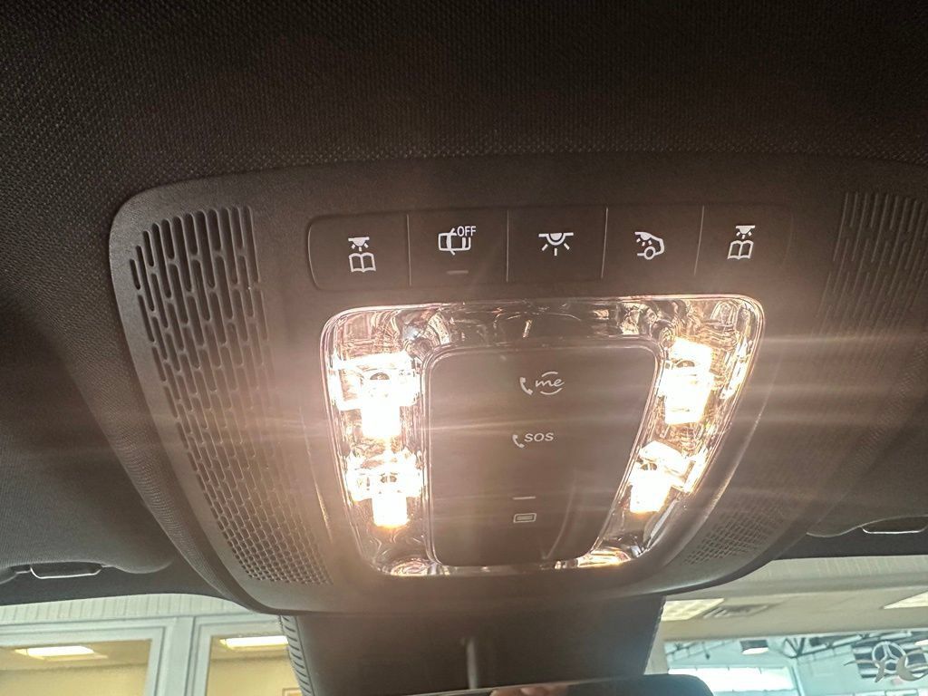 Used 2026 Mercedes-Benz GLB 250 4MATIC image 18