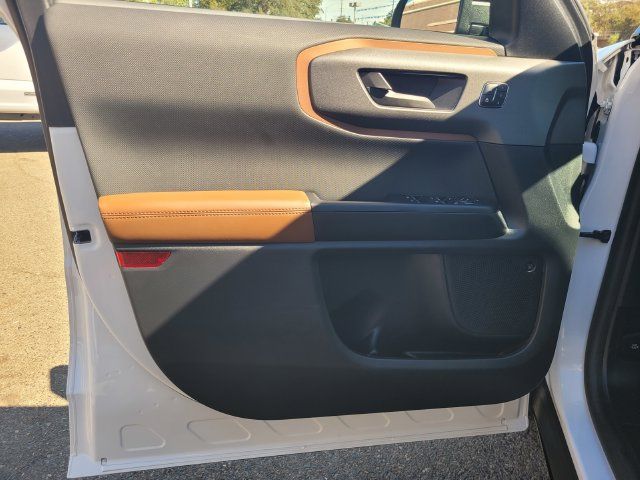Certified 2025 Ford Bronco Sport Outer Banks w/ Outer Banks Tech Package+ AWD/4WD image 16