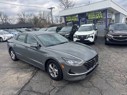 Used 2023 Hyundai Sonata SE w/ Winter Weather Package image 1