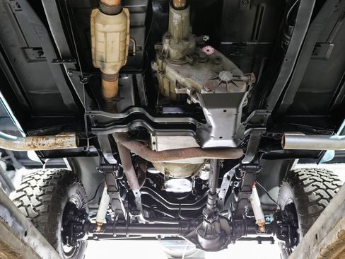 Used 1990 Chevrolet Blazer image 25