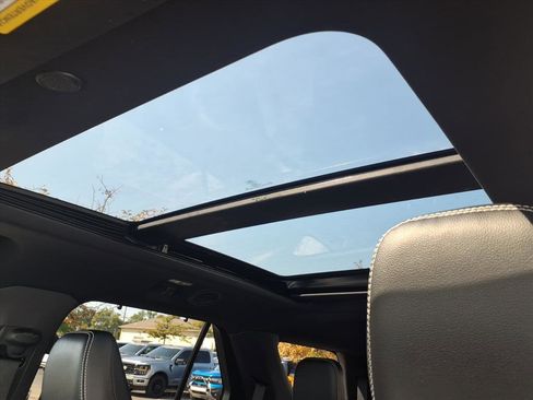 Certified 2022 Ford Explorer ST w/ Equipment Group 401A image 15