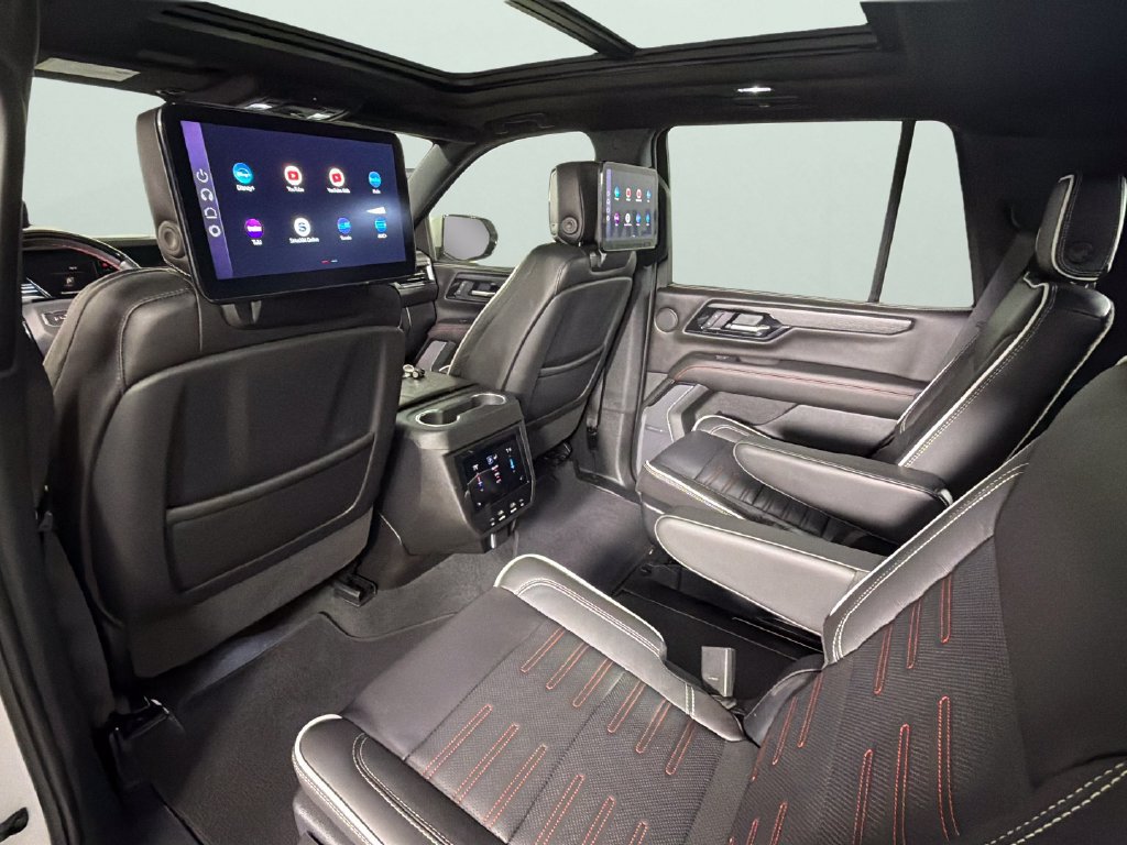 Used 2025 GMC Yukon AT4 Ultimate AWD/4WD image 30