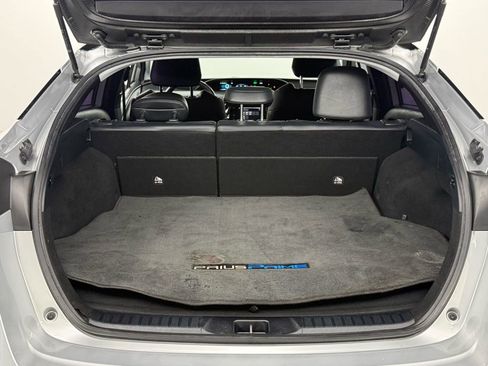 Used 2022 Toyota Prius Prime XLE image 11