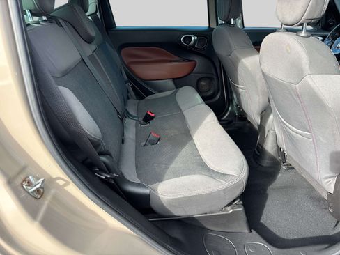 Used 2014 FIAT 500L Trekking w/ Popular Equipment Group FWD image 13