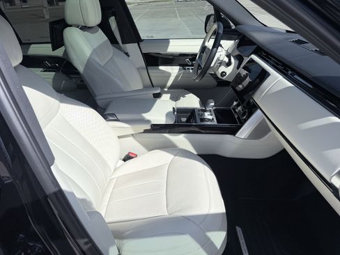 Used 2023 Land Rover Range Rover Long Wheelbase Autobiography image 61