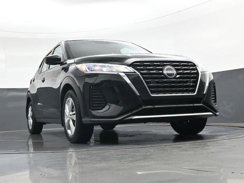 Used 2023 Nissan Kicks S FWD image 48