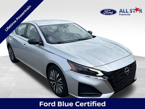 Used 2024 Nissan Altima 2.5 SV FWD image 1