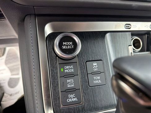 Used 2024 Lexus GX 550 image 34