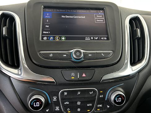 Used 2024 Chevrolet Equinox LT FWD image 14