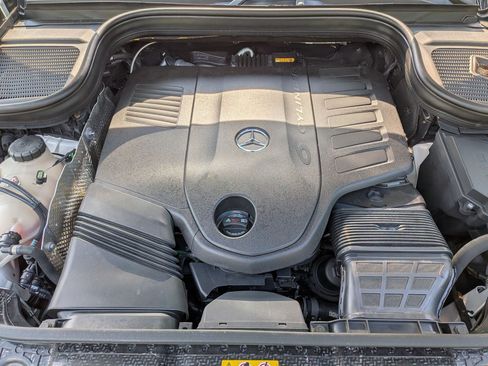 Certified 2024 Mercedes-Benz GLS 450 4MATIC w/ AMG Line Exterior image 37