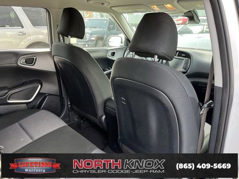 Used 2024 Kia Soul LX w/ Option Group 015 image 11