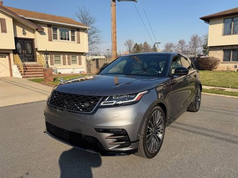 Used 2018 Land Rover Range Rover Velar image 3